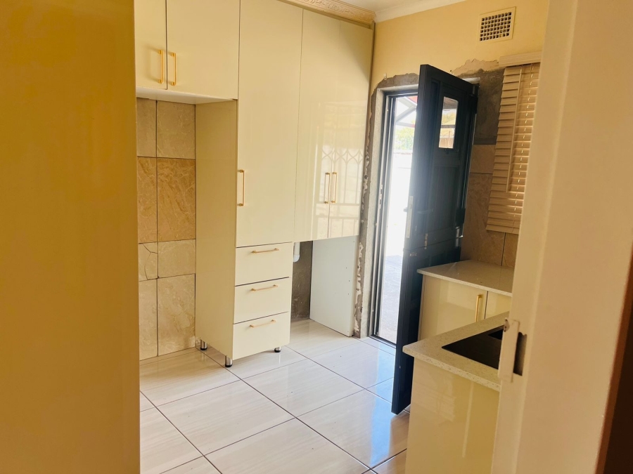 To Let 3 Bedroom Property for Rent in Rustenburg North North West